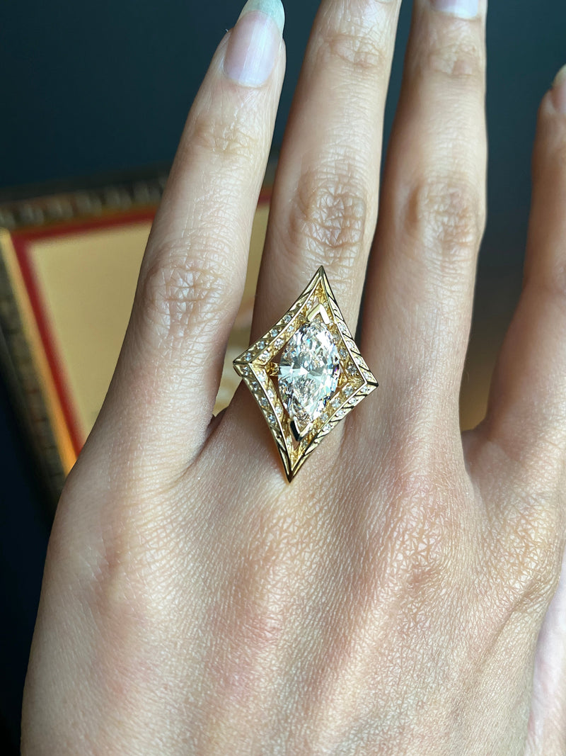 Palmyra Ring With Brilliant Marquise-Cut White Diamond In 18K Rose Gold