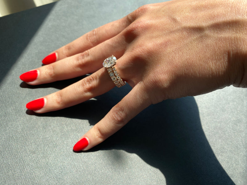 Suma Oval-Shaped Brilliant Cut White Diamond Engagement Ring In 18K Rose Gold