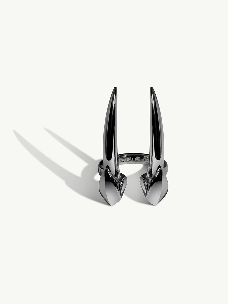 Damian Brevis Horn Talisman Ring In Blackened Silver