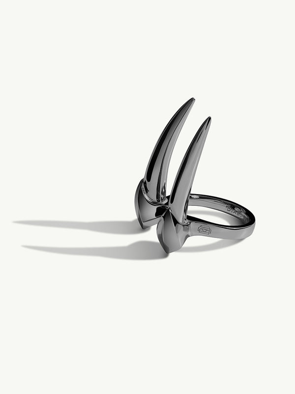Damian Brevis Horn Talisman Ring In Blackened Silver